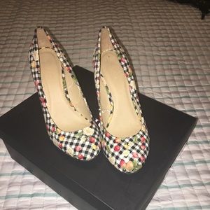 Black/White Checker Heels 👠